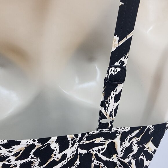 Nip Tuck Swim Size 6 Womens Animal Print One Piece Swimsuit Multifit Cup New - Picture 8 of 12